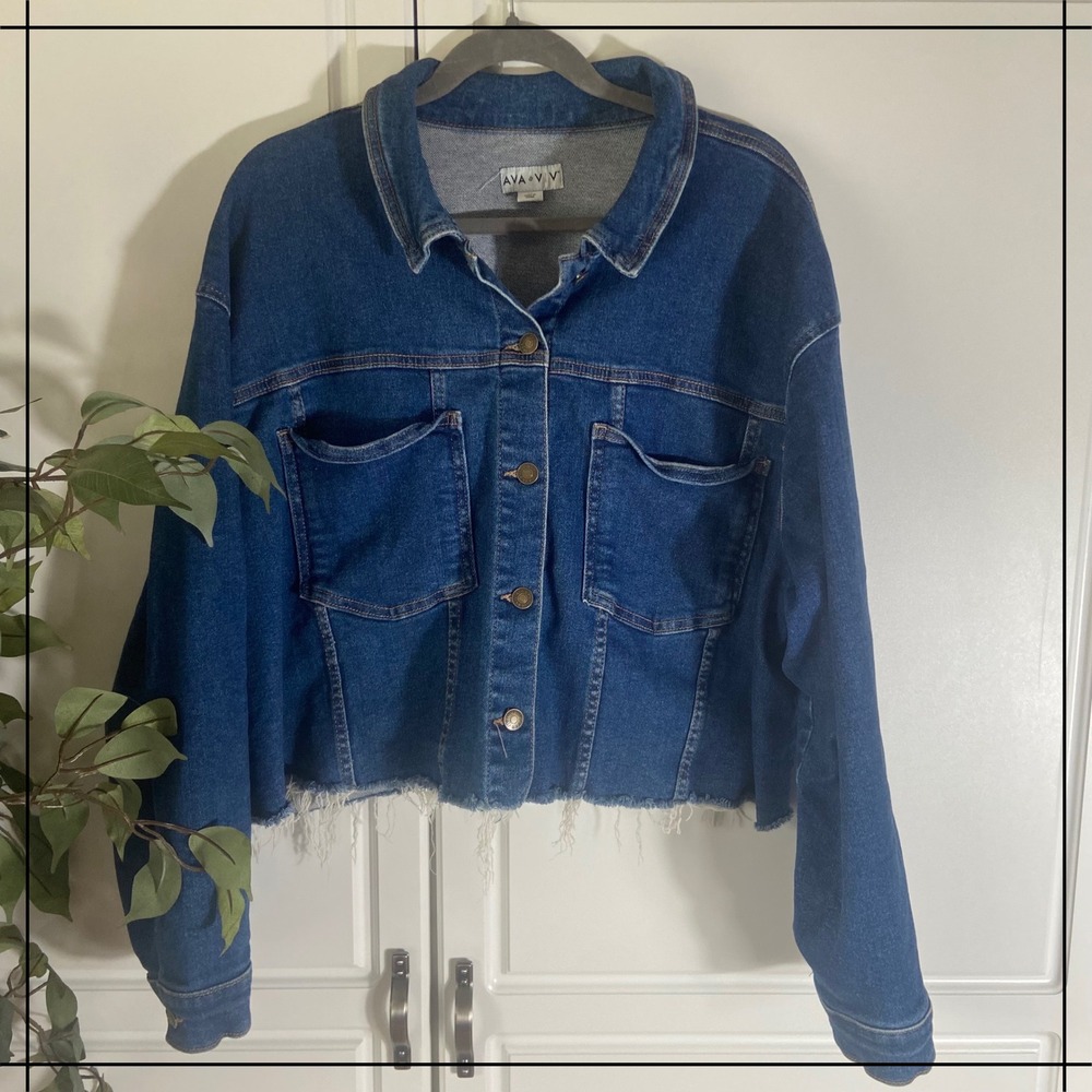 Ava & Viv Womens 2X Blue Cropped Raw Hem Denim Trucker Jacket